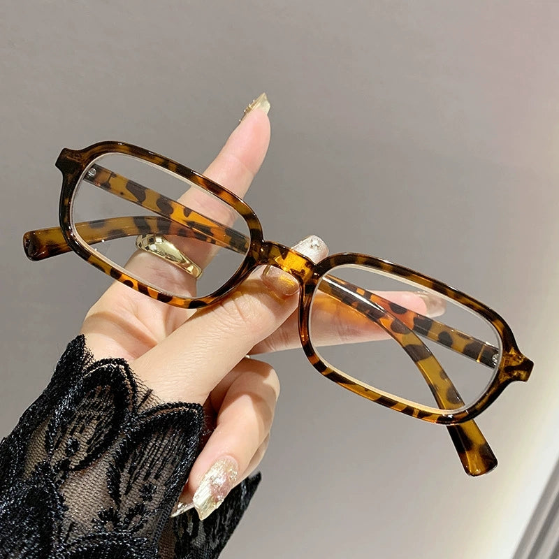 Chic Tortoiseshell Reading Glasses for Women – Stylish Anti-Blue Light Readers